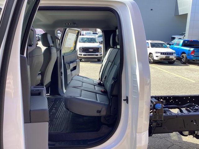 2027 Ford Super Duty F-550 DRW F-550® XL