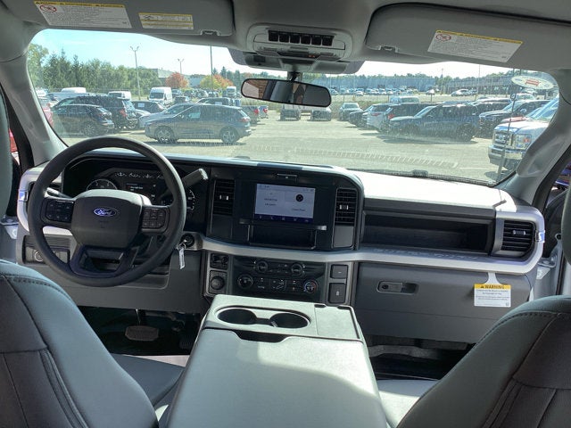 2027 Ford Super Duty F-550 DRW F-550® XL