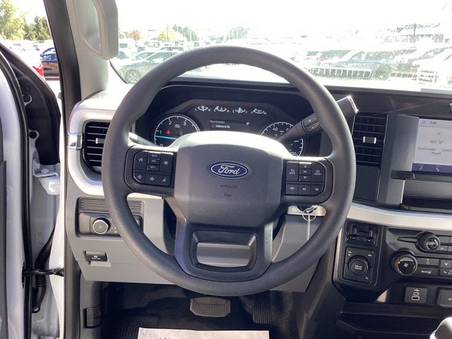 2027 Ford Super Duty F-550 DRW F-550® XL