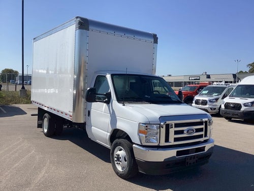 2025 Ford E-Series Cutaway E-350 SRW