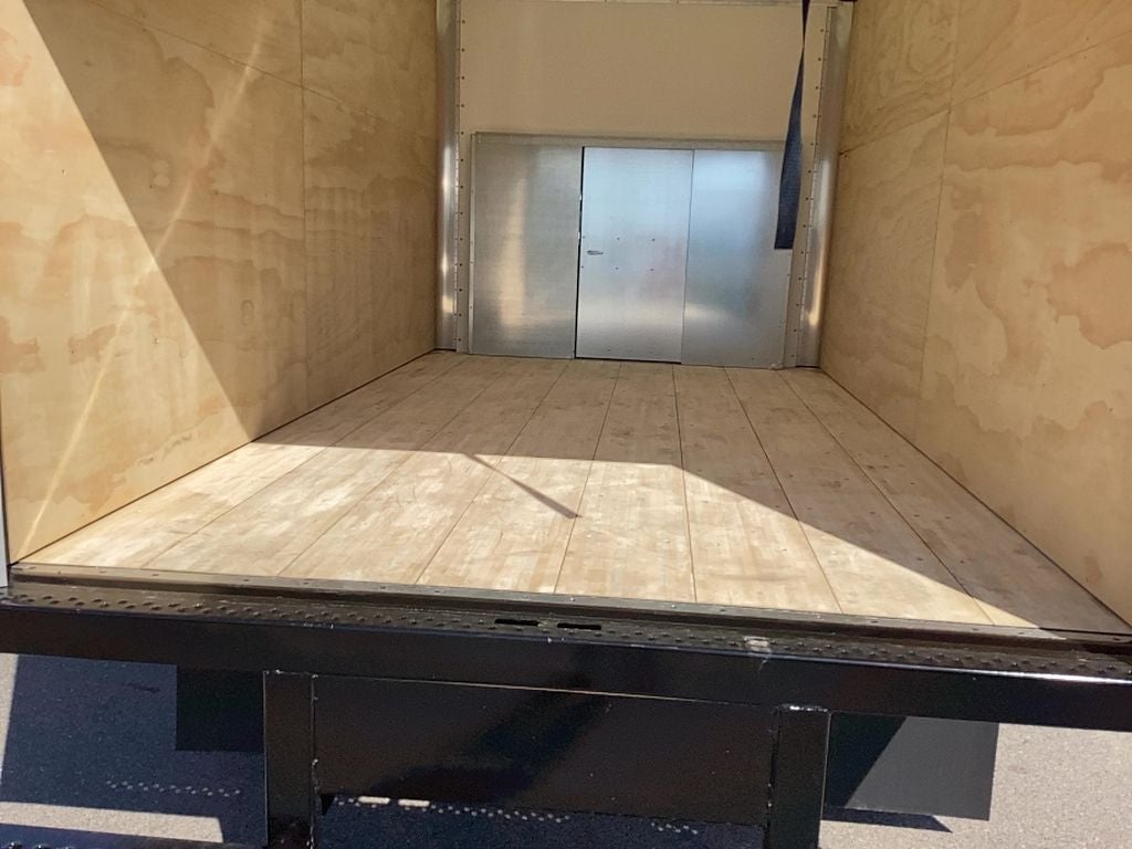 2025 Ford E-Series Cutaway E-350 SRW