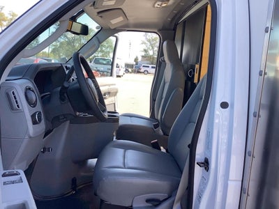 2025 Ford E-Series Cutaway E-350 SRW