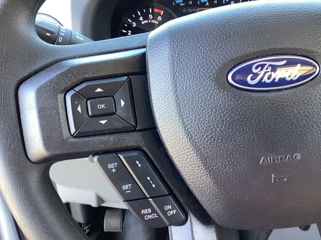 2025 Ford E-Series Cutaway E-350 SRW