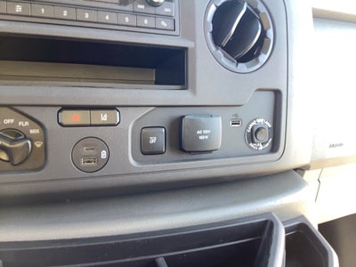 2025 Ford E-Series Cutaway E-350 SRW