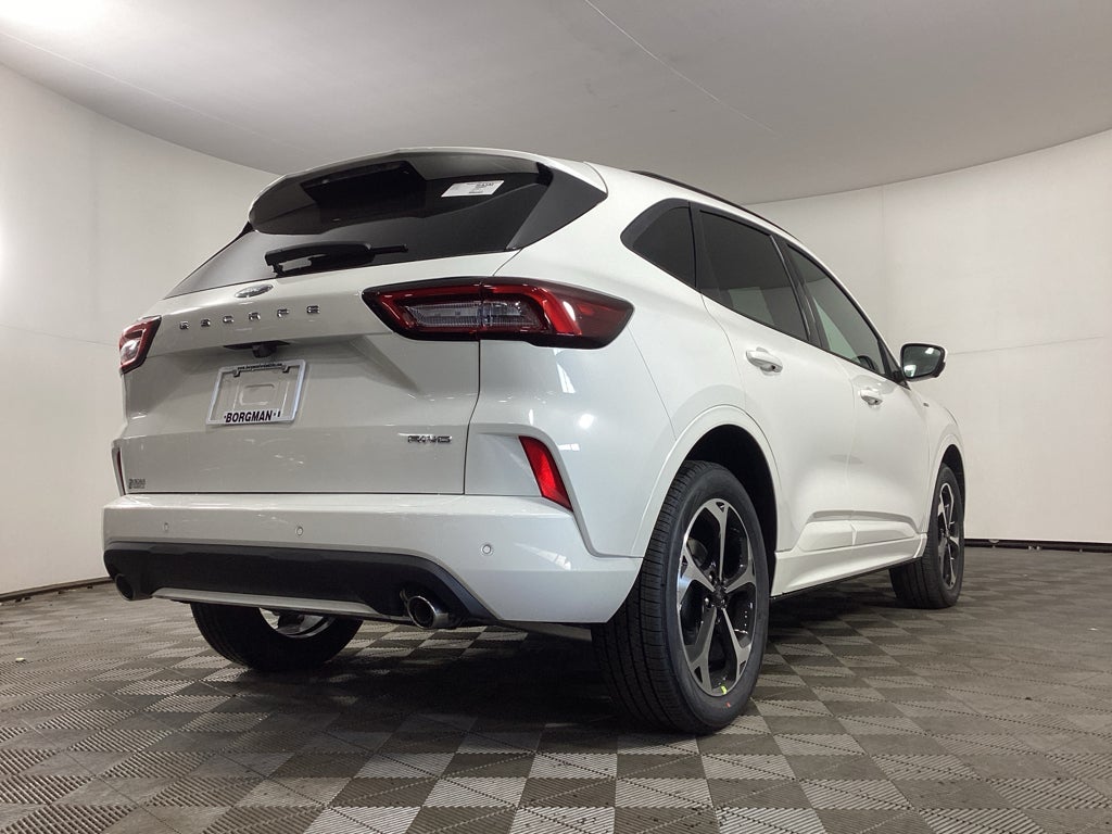 2026 Ford Escape ST-Line Elite