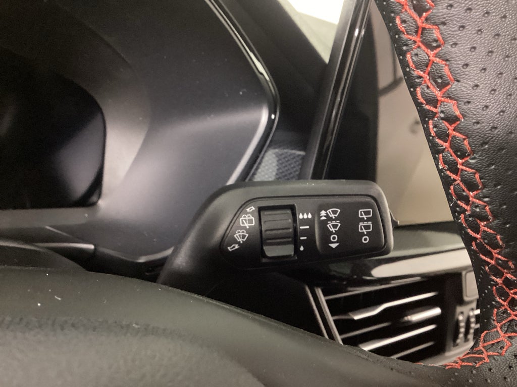 2026 Ford Escape ST-Line Elite