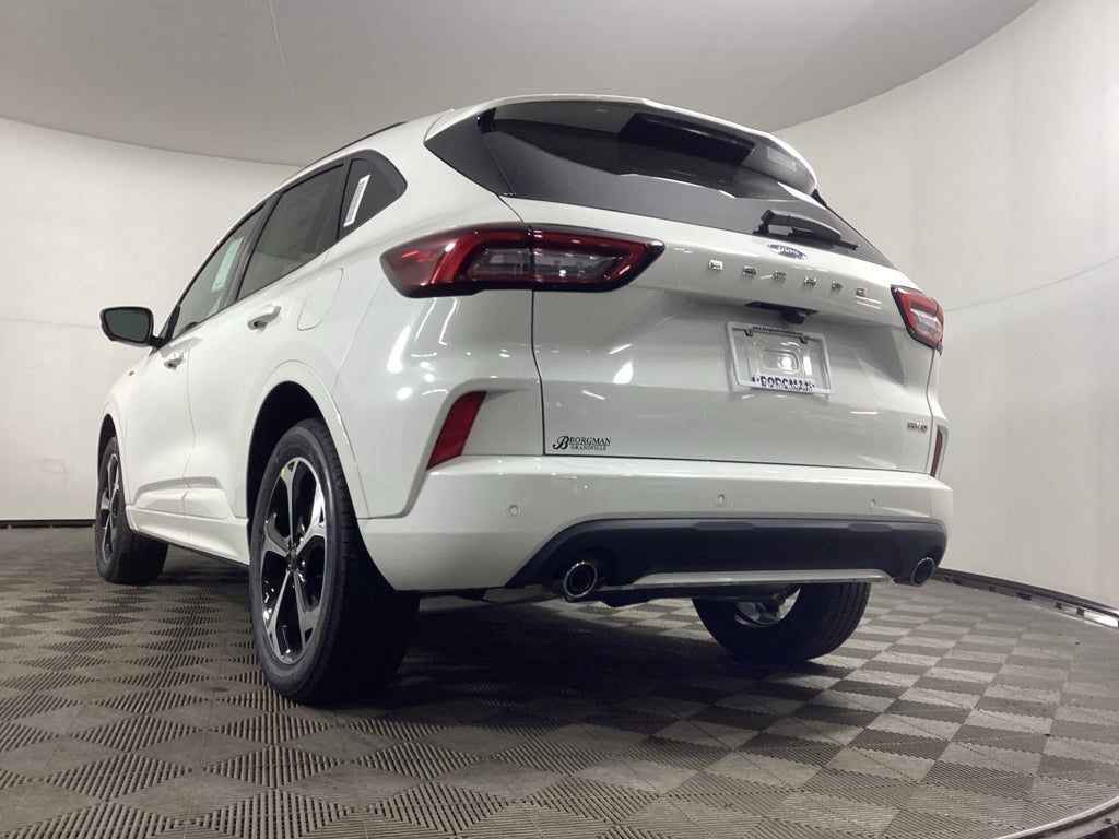 2026 Ford Escape ST-Line Elite