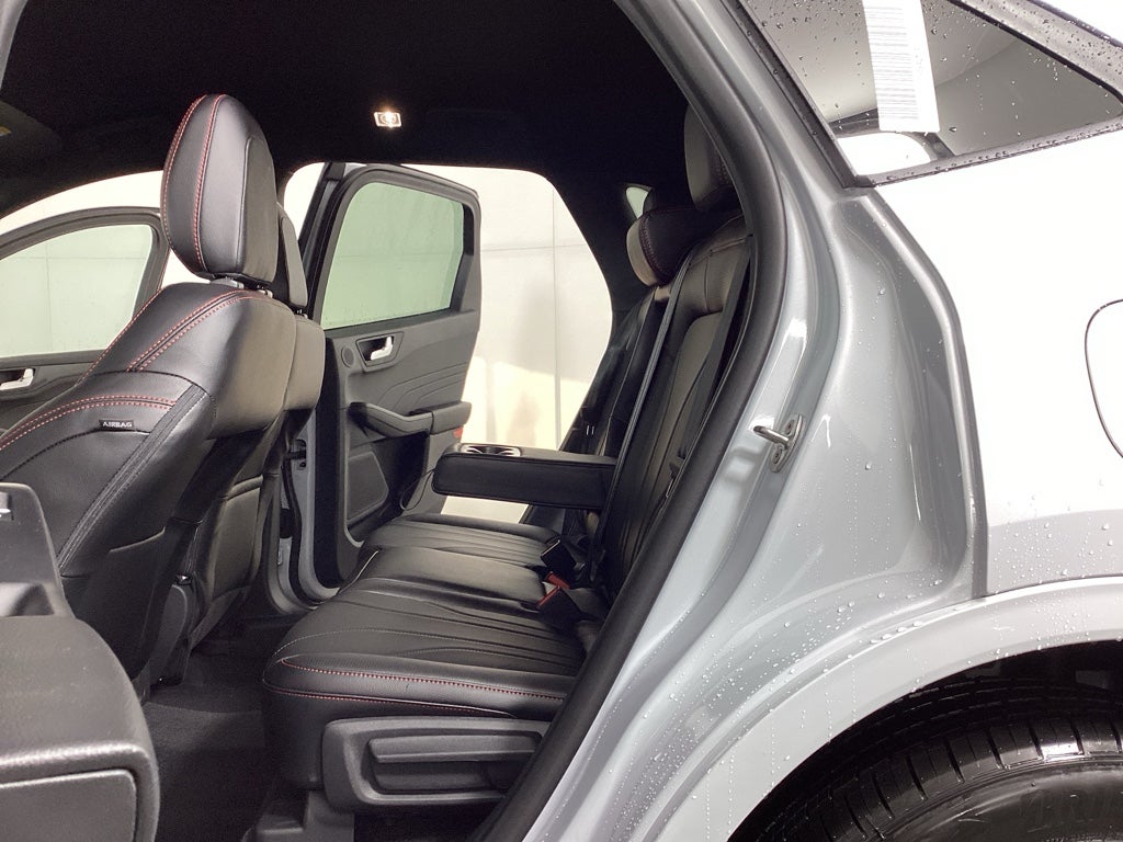 2026 Ford Escape ST-Line Elite