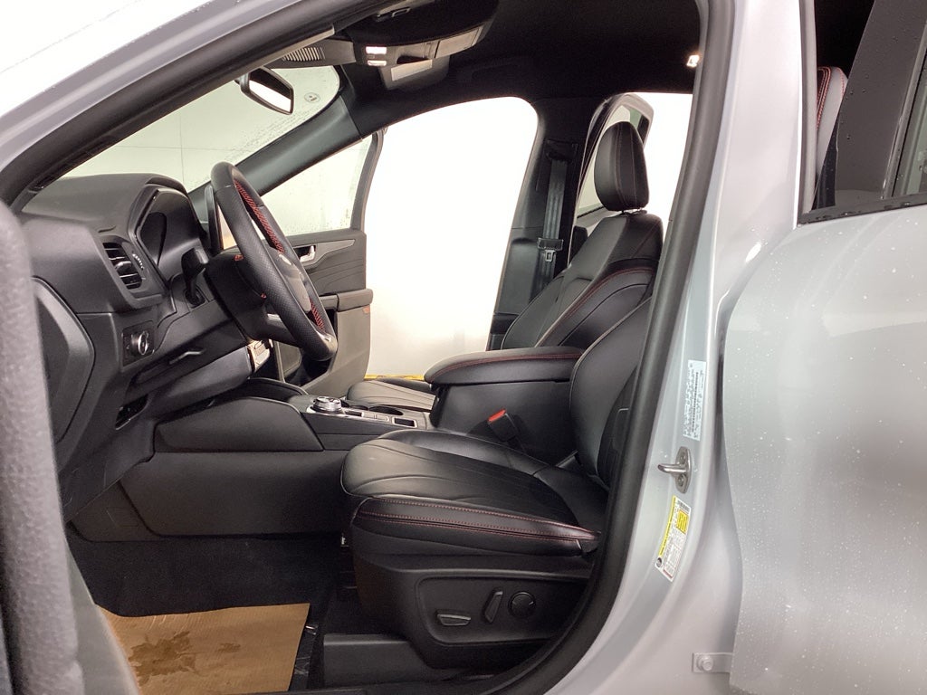 2026 Ford Escape ST-Line Elite