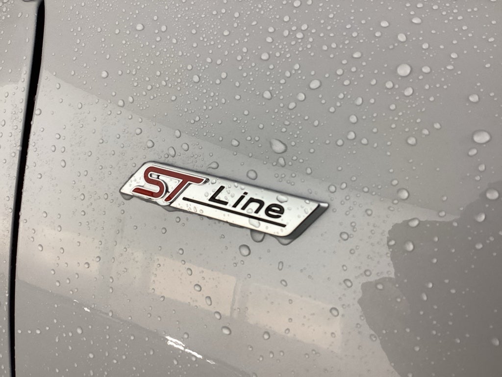 2026 Ford Escape ST-Line Elite