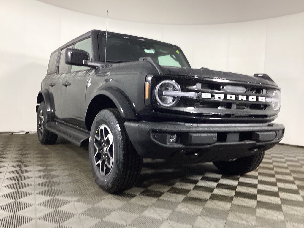 2026 Ford Bronco Outer Banks®