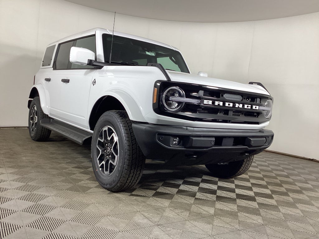 2026 Ford Bronco Outer Banks®
