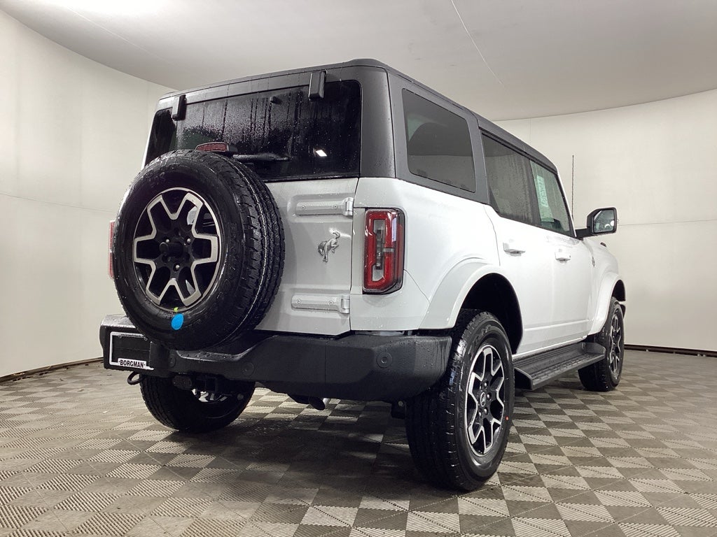 2025 Ford Bronco Outer Banks®