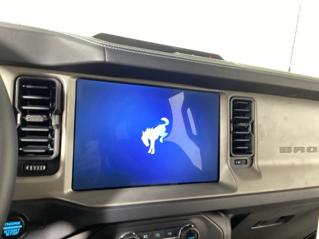 2025 Ford Bronco Outer Banks®