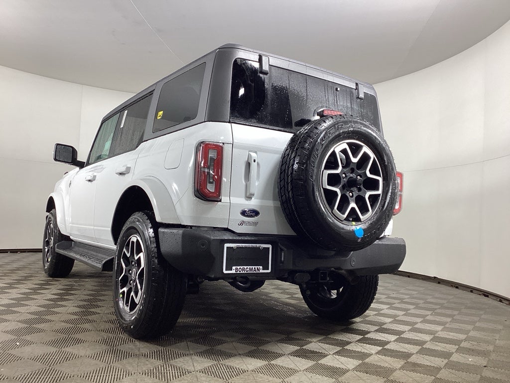 2025 Ford Bronco Outer Banks®