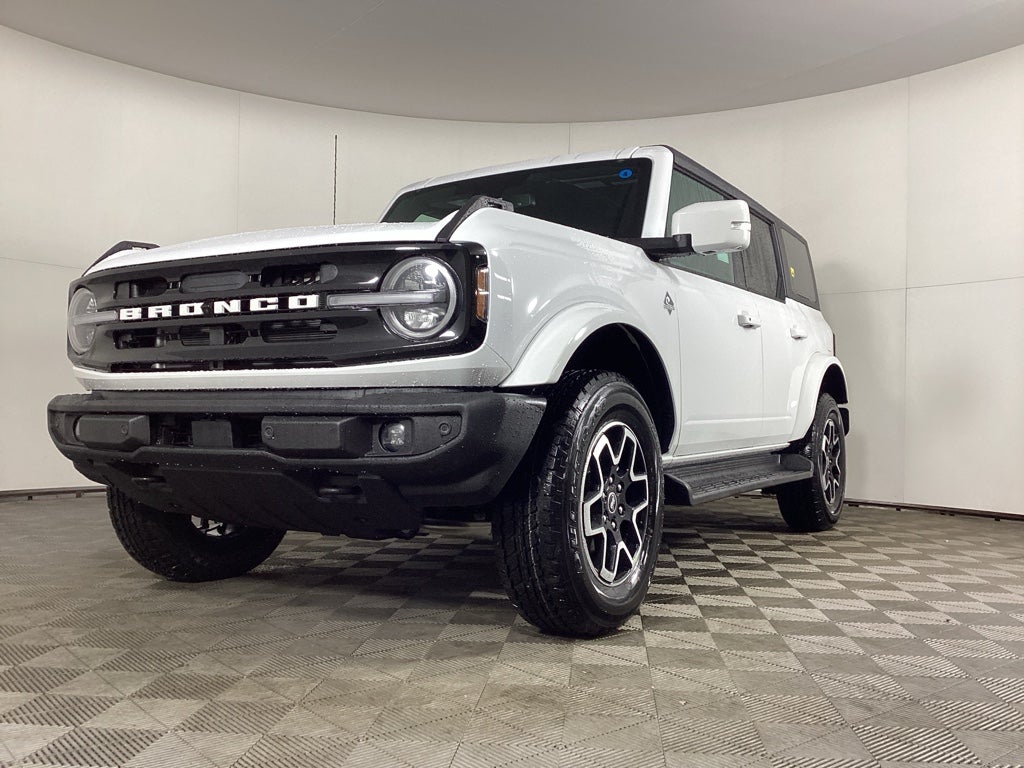 2025 Ford Bronco Outer Banks®