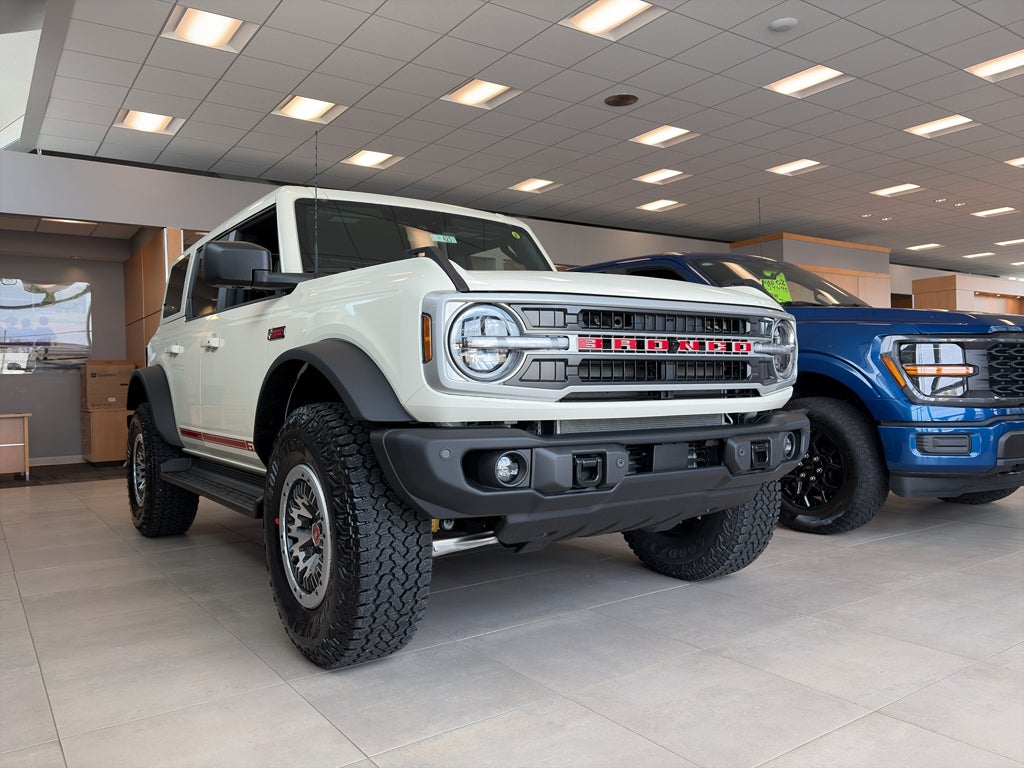 2026 Ford Bronco Outer Banks®