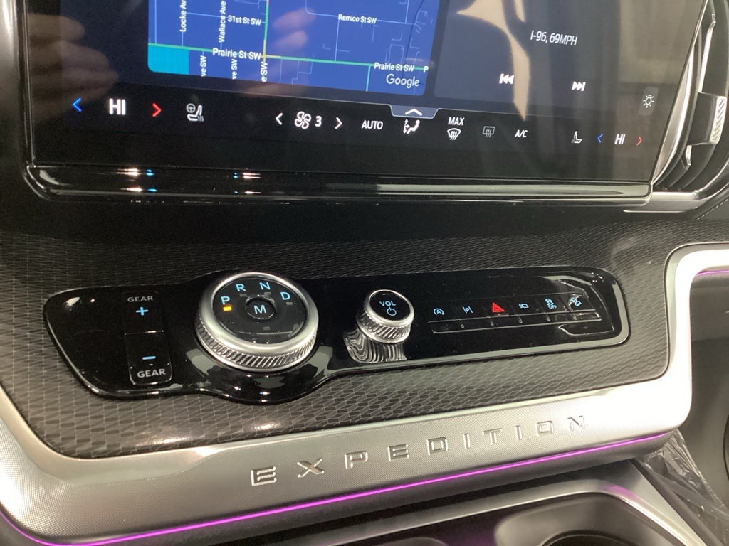 2026 Ford Expedition Platinum®