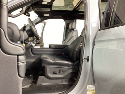 2025 Ford Expedition Platinum®