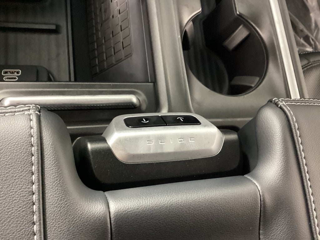 2025 Ford Expedition Platinum®