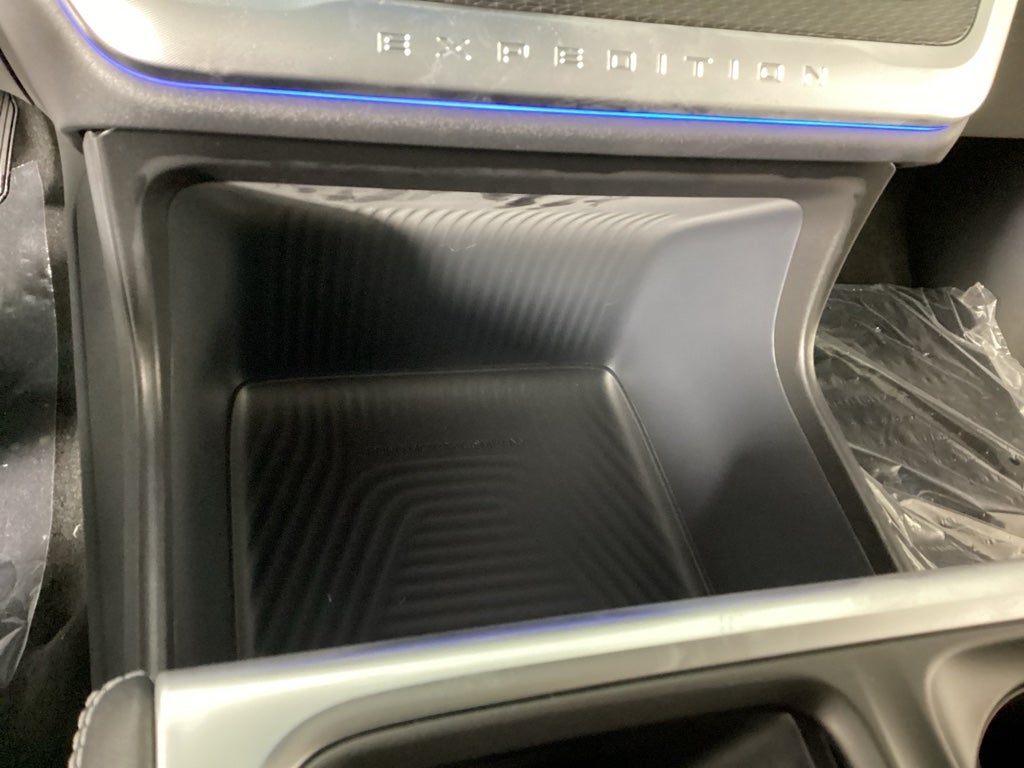 2025 Ford Expedition Platinum®