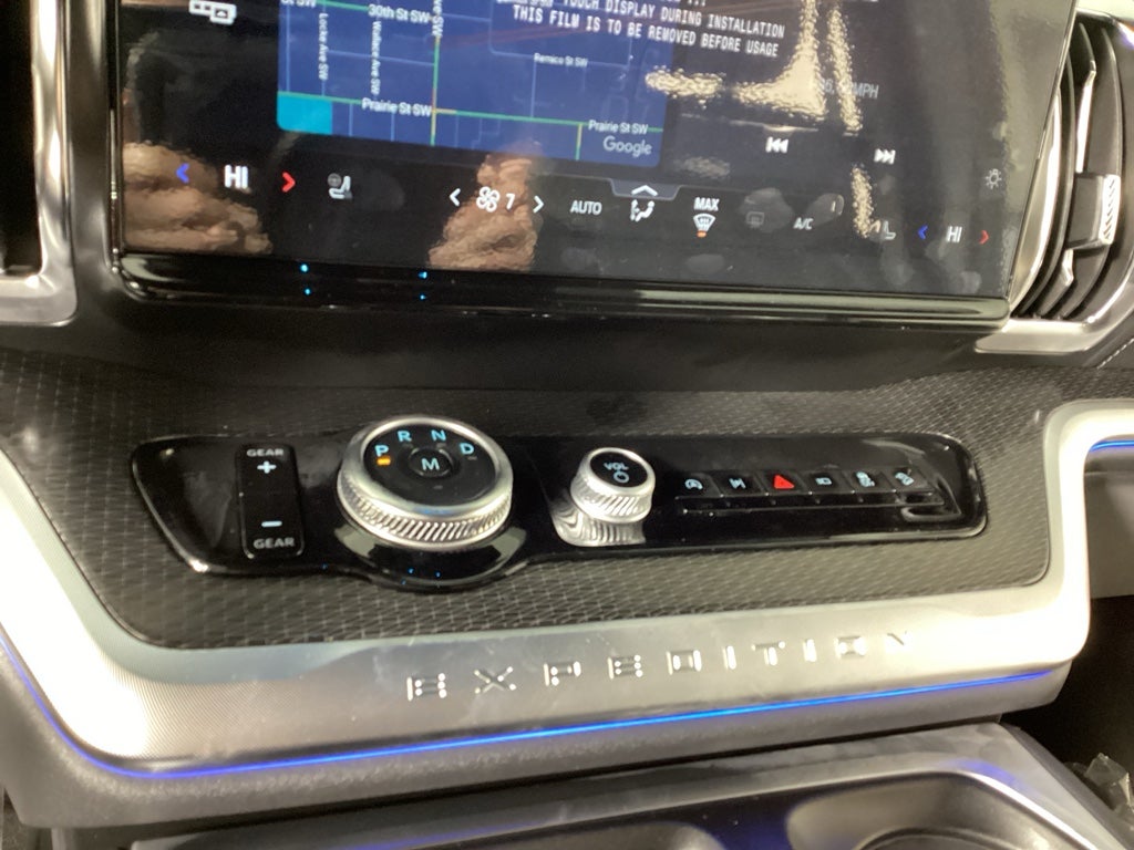 2025 Ford Expedition Platinum®