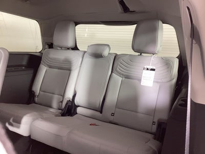 2025 Ford Expedition Platinum®