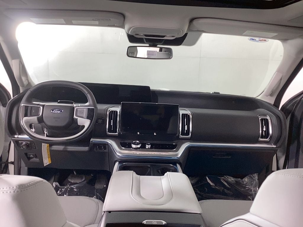 2025 Ford Expedition Platinum®