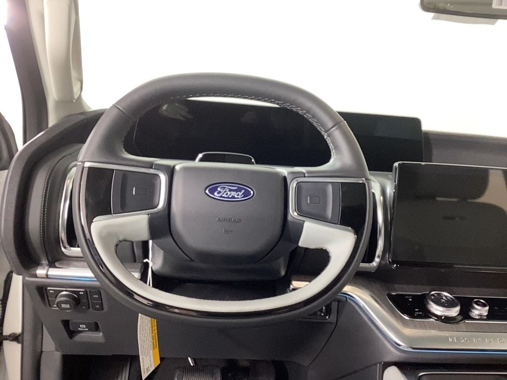 2025 Ford Expedition Platinum®