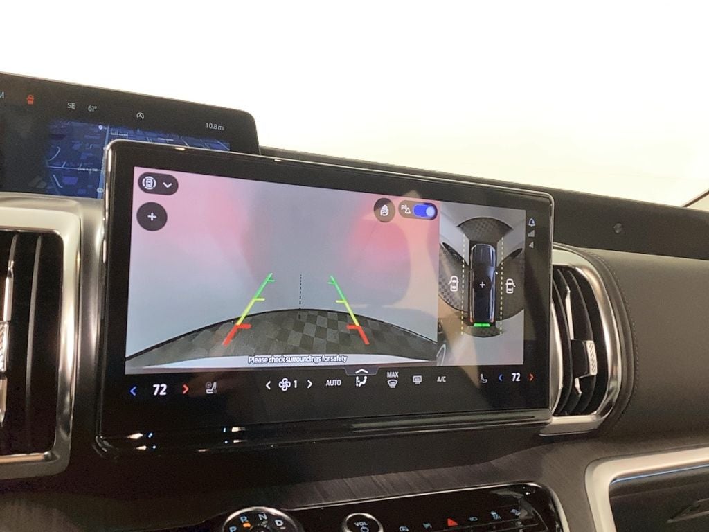 2025 Ford Expedition Platinum®