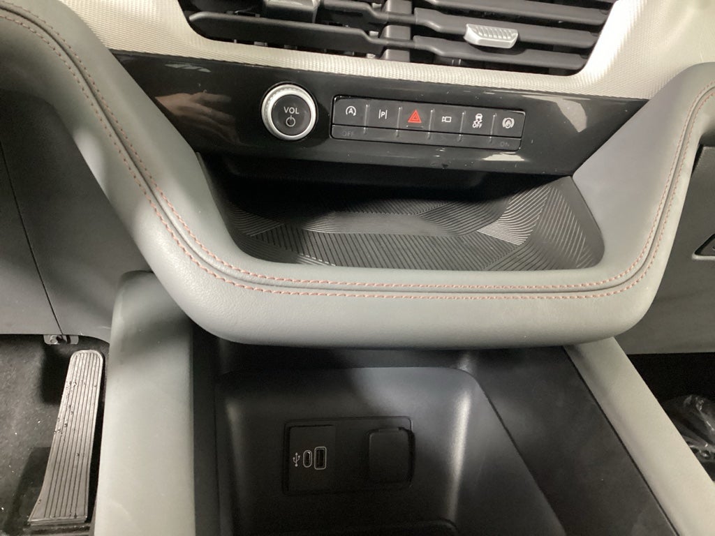 2026 Ford Explorer Active 100A