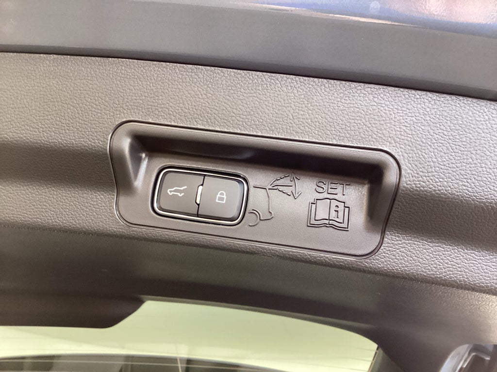 2027 Ford Explorer 4DR 4WD ACTIVE