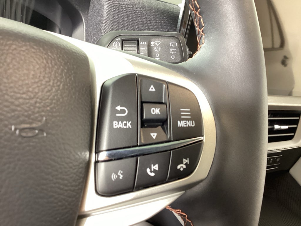2027 Ford Explorer 4DR 4WD ACTIVE