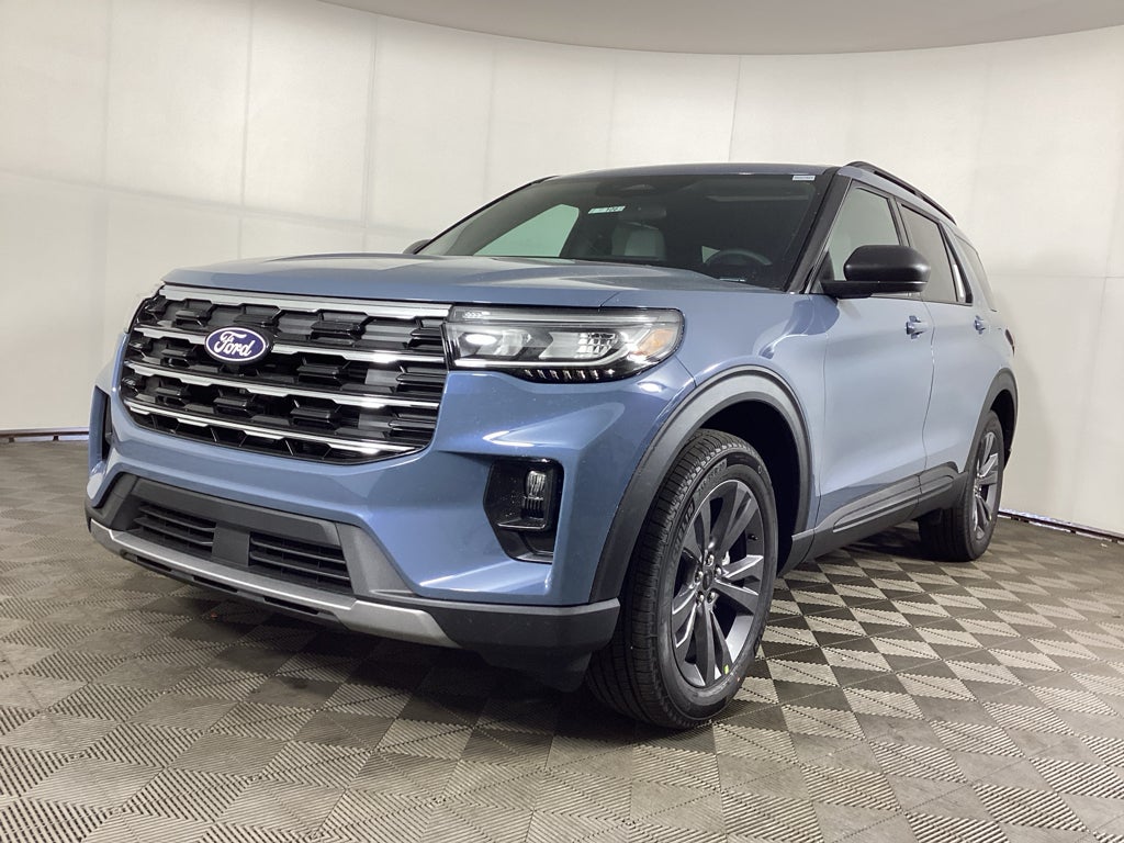 2027 Ford Explorer 4DR 4WD ACTIVE