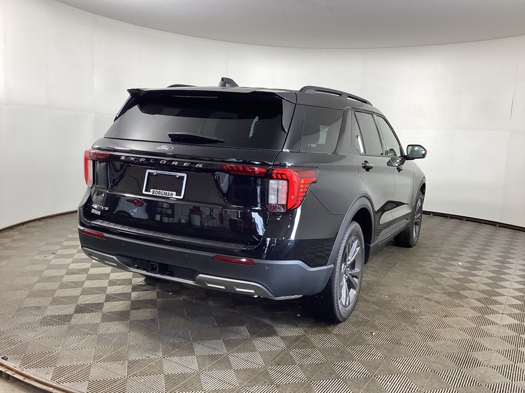 2027 Ford Explorer 4DR 4WD ACTIVE