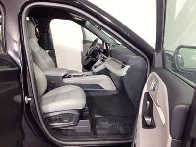 2027 Ford Explorer 4DR 4WD ACTIVE