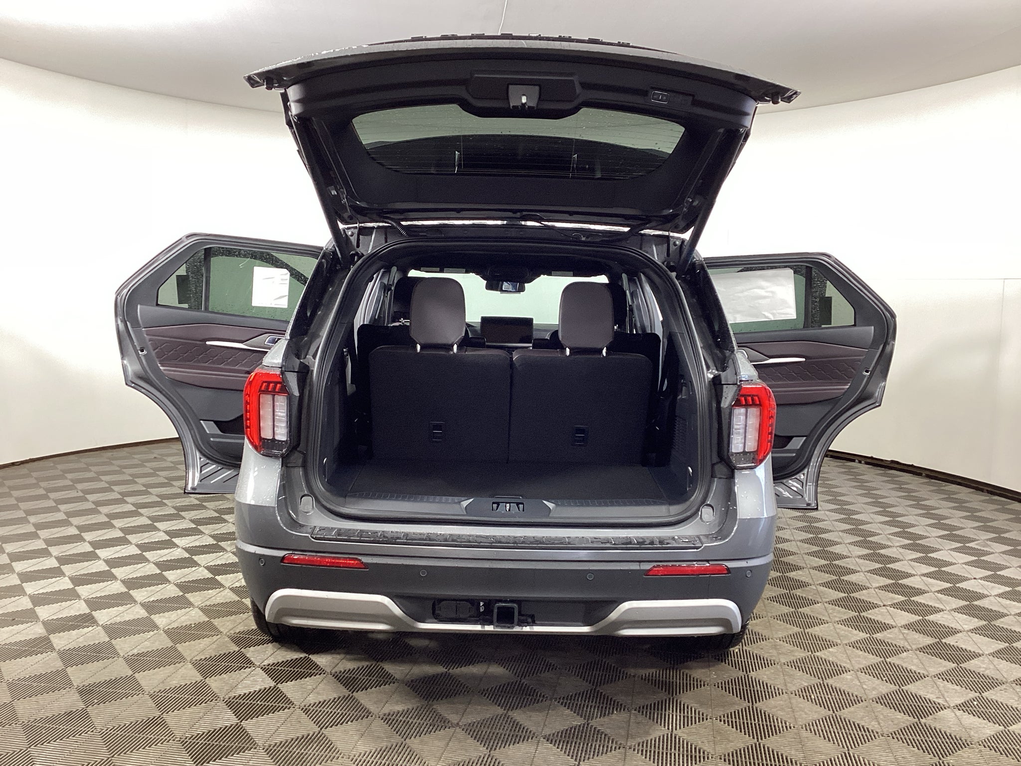 2027 Ford Explorer Platinum™