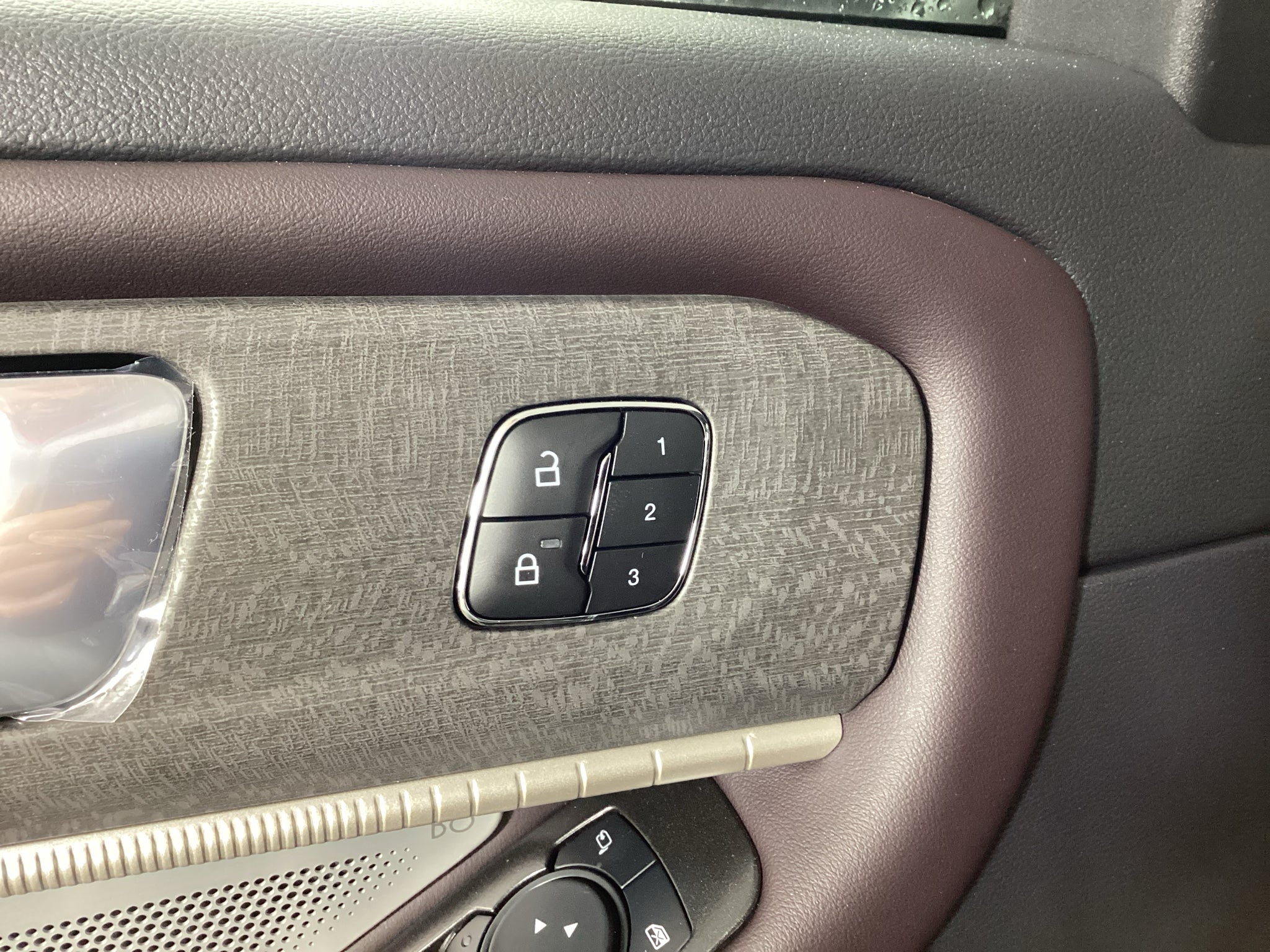 2027 Ford Explorer Platinum™
