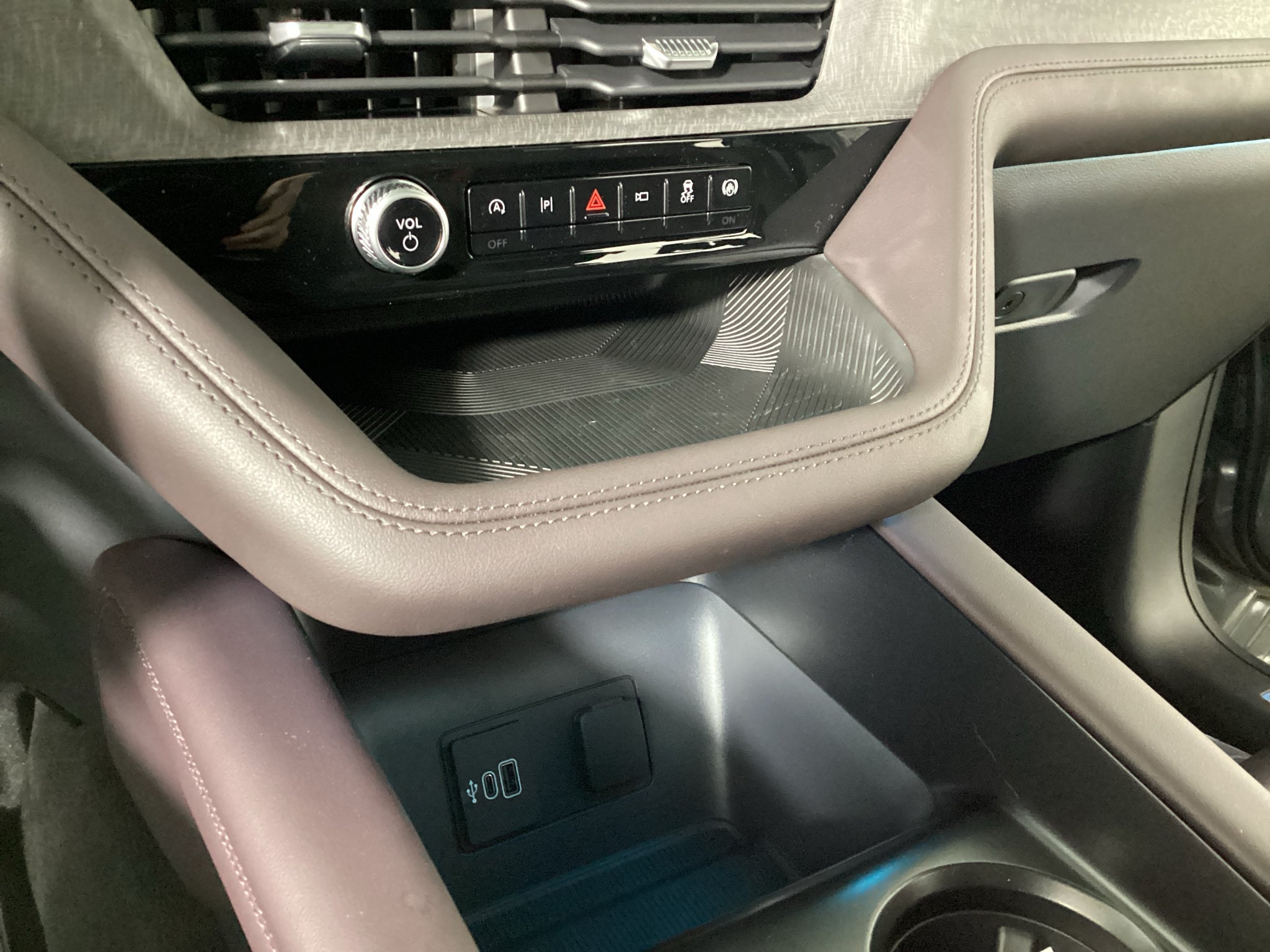 2027 Ford Explorer Platinum™
