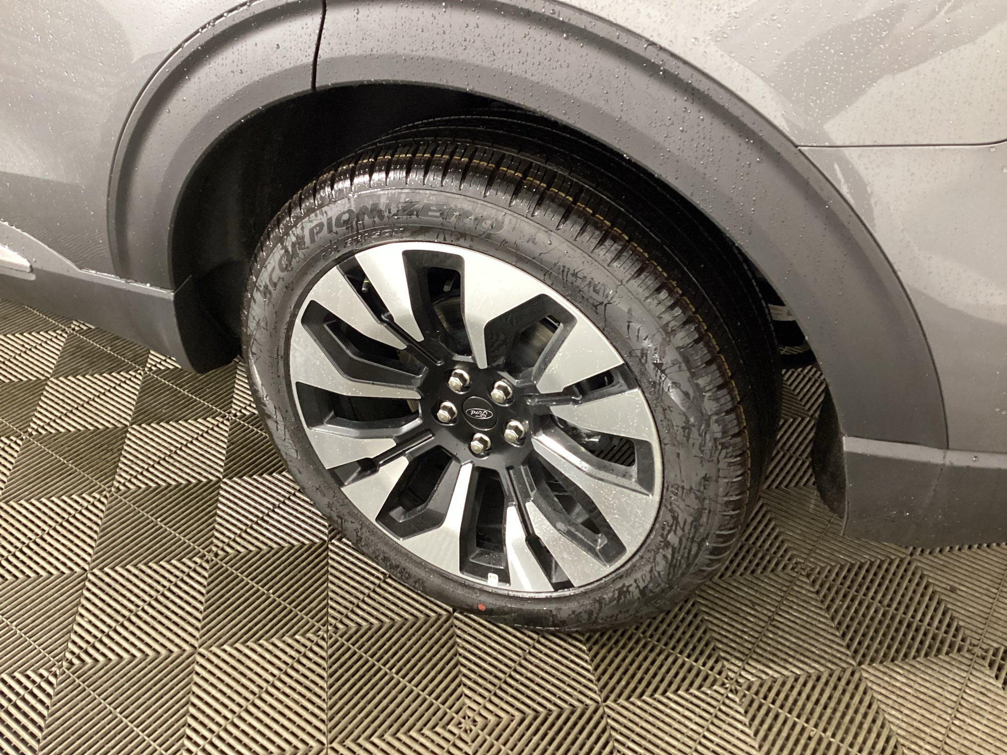 2027 Ford Explorer Platinum™