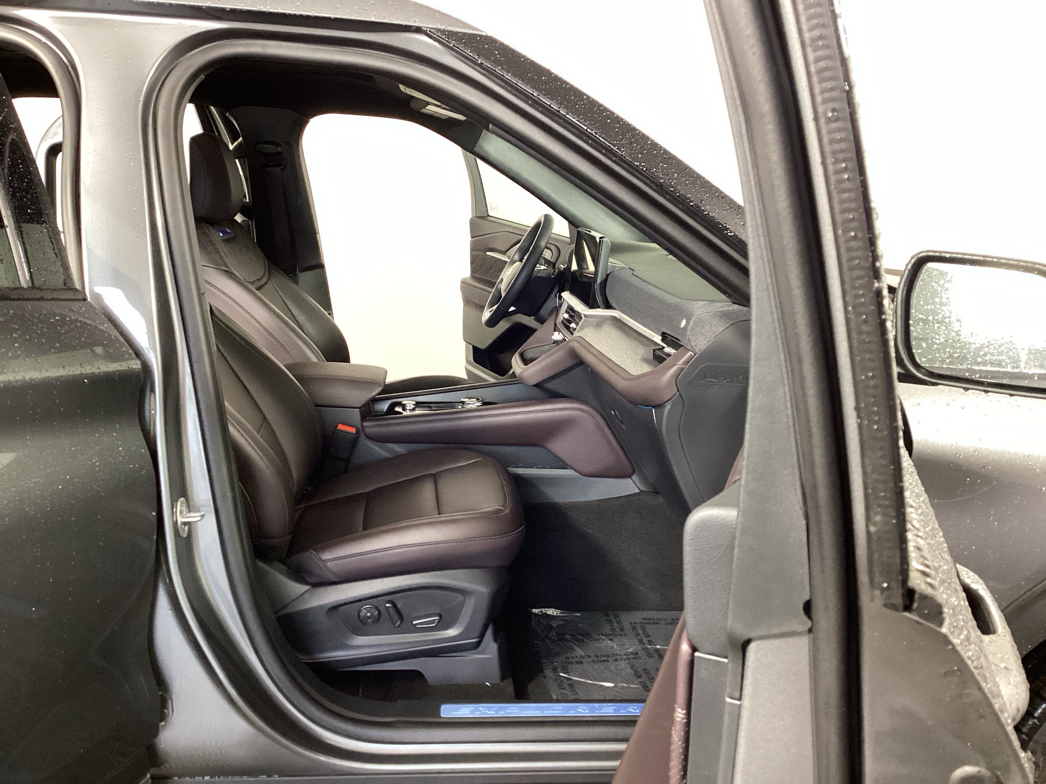2027 Ford Explorer Platinum™