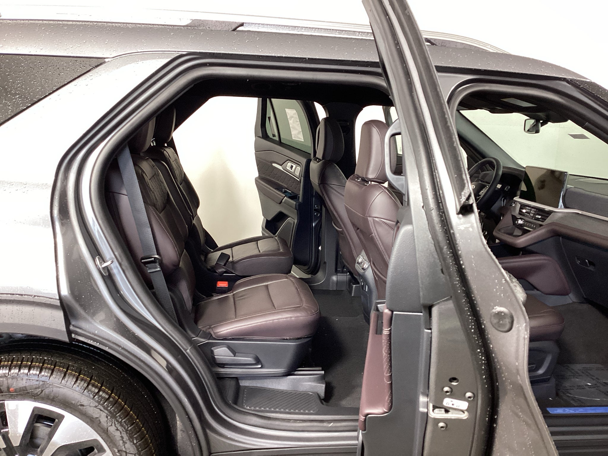 2027 Ford Explorer Platinum™