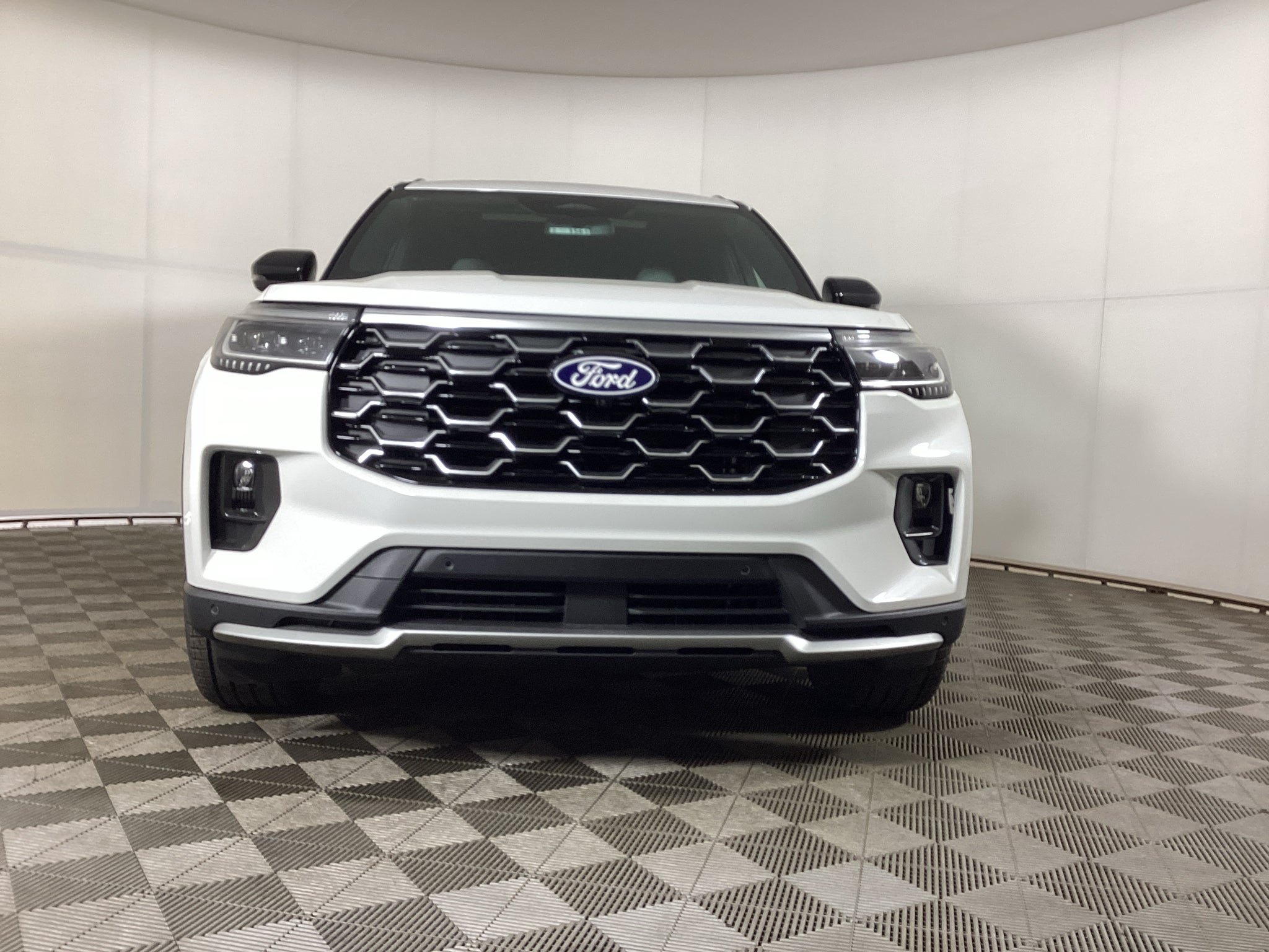 2027 Ford Explorer Platinum™