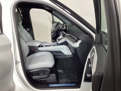 2027 Ford Explorer Platinum™