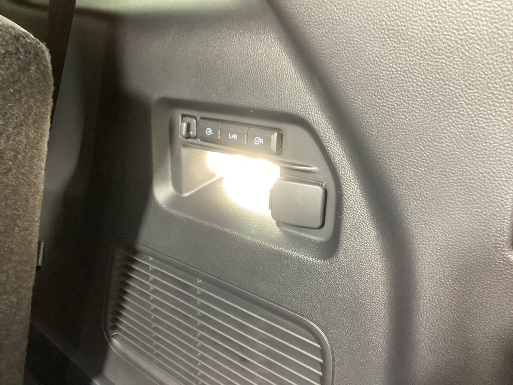 2027 Ford Explorer 4DR 4WD PLTNM