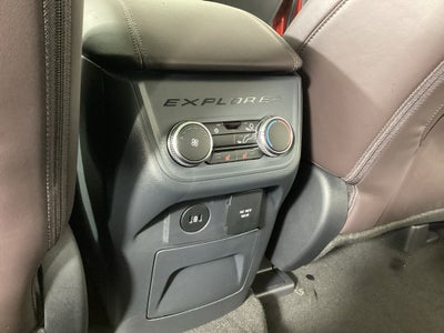 2027 Ford Explorer 4DR 4WD PLTNM