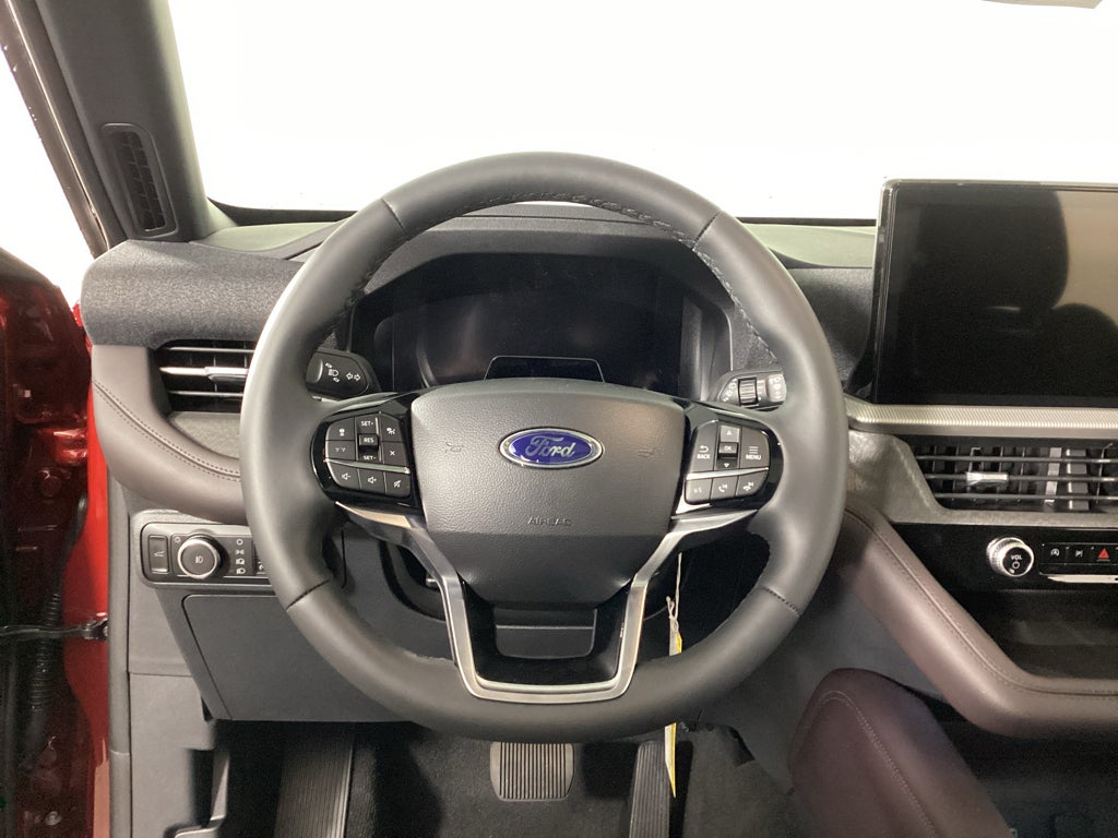 2027 Ford Explorer 4DR 4WD PLTNM