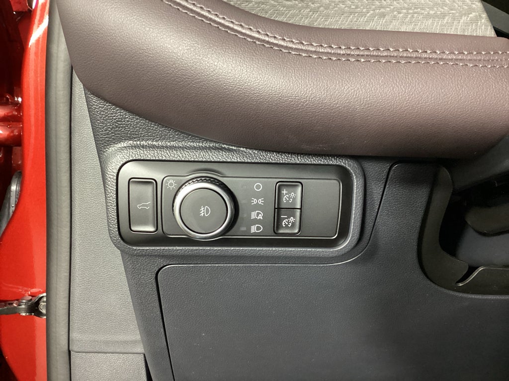 2027 Ford Explorer 4DR 4WD PLTNM