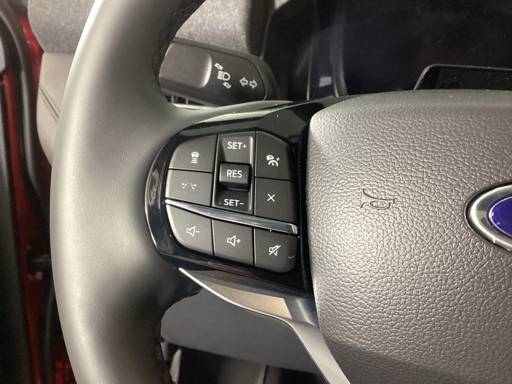 2027 Ford Explorer 4DR 4WD PLTNM