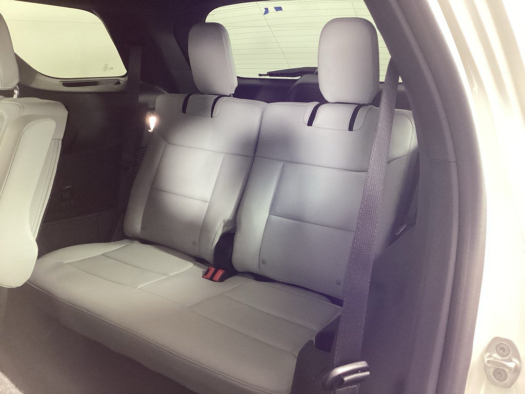 2027 Ford Explorer 4DR 4WD PLTNM